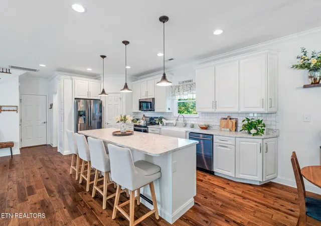 Photo 3 of Single family home for sale at 144 Wakefield Rd, Knoxville, TN 37922 | MLS# 1346206 | Listing updated on 2026-09-14