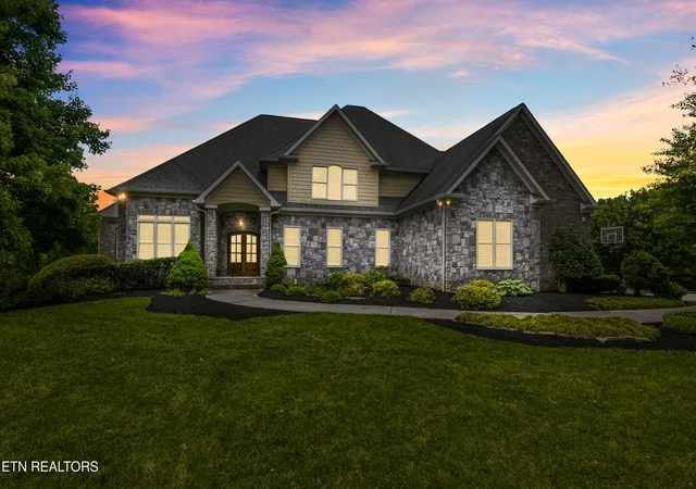2nd image of 615 Gwinhurst Rd, Farragut, TN 37934 | MLS# 1346214