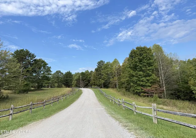 Homes for sale in Sunbright, TN | Lot 7 Crest View Dr, Sunbright, TN 37872 | MLS# 1346191