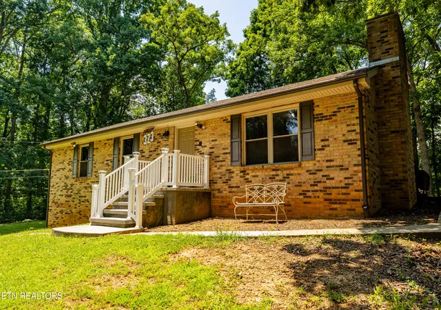 2nd image of 323 Seymour Heights Dr, Seymour, TN 37865 | MLS# 1346194