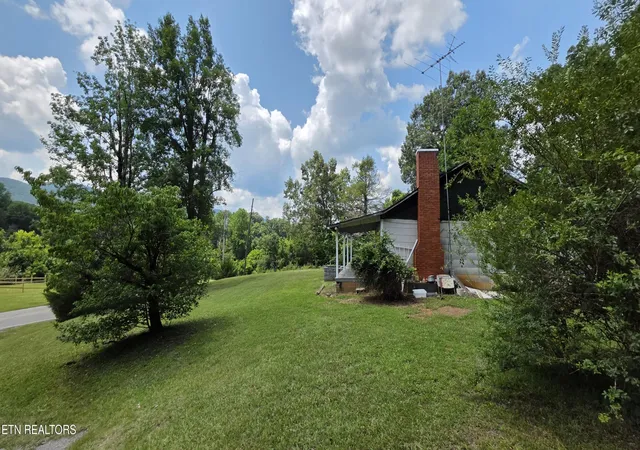 3rd image of 1720 Old Piney Rd, Maryville, TN 37803 | MLS# 1347005