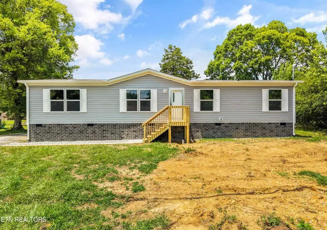 Homes for sale in Knoxville, TN | 4705 Green Meadow Ln, Knoxville, TN 37917 | MLS# 1346225