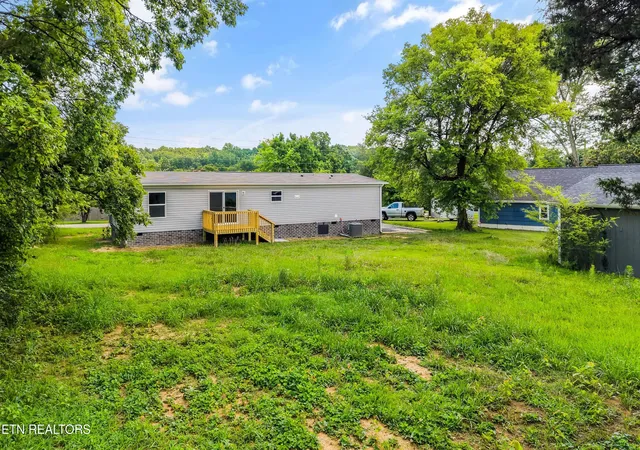 Homes for sale in Knoxville, TN | 4705 Green Meadow Ln, Knoxville, TN 37917 | MLS# 1346225