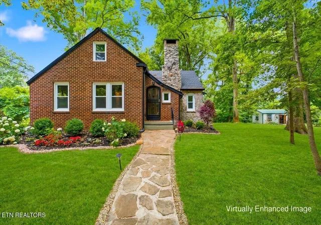 Photo 1 of Sale Pending at 5702 Woodburn Dr, Knoxville, TN 37919 | MLS# 1347061 | Listing updated on 2026-07-23