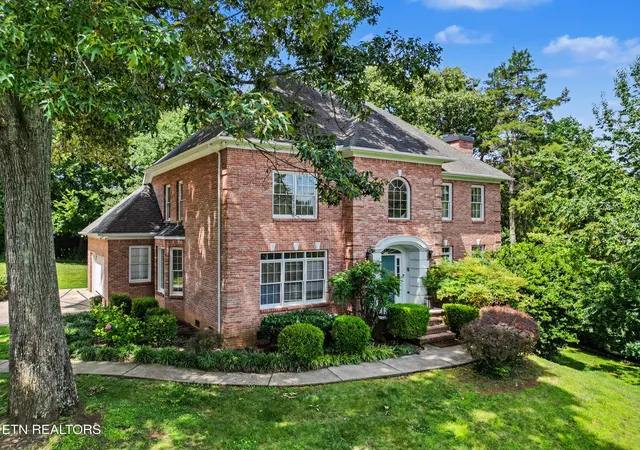 Photo 1 of Sale Pending at 11646 Burgess Dr, Farragut, TN 37934 | MLS# 1347244 | Listing updated on 2026-09-11