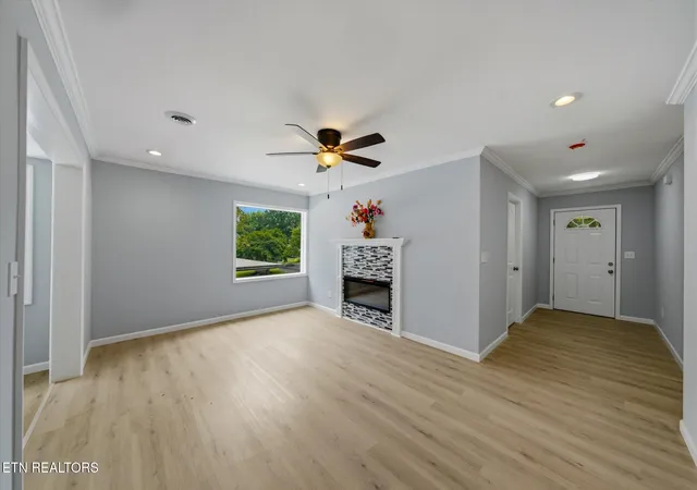 3rd image of 100 Delaware Ave, Oak Ridge, TN 37830 | MLS# 1346281
