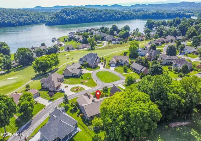 Photo 1 of Single family home for sale at 212 Tooweka Ln, Loudon, TN 37774 | MLS# 1346547 | Listing updated on 2026-09-25