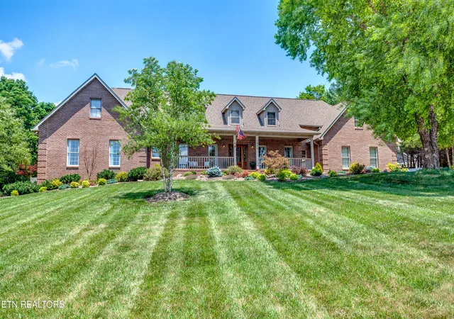 Photo 1 of Single family home for sale at 1980 Carpenters Grade Rd, Maryville, TN 37803 | MLS# 1346326 | Listing updated on 2026-06-29