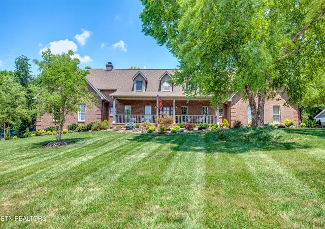 Photo 2 of Single family home for sale at 1980 Carpenters Grade Rd, Maryville, TN 37803 | MLS# 1346326 | Listing updated on 2026-06-29
