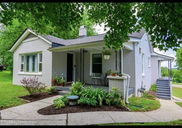 Homes for sale in Knoxville, TN | 2020 Brice St, Knoxville, TN 37917 | MLS# 1347060