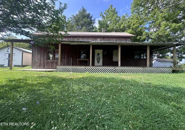 Homes for sale in Jamestown, TN | 1671 Taylor Pl Rd, Jamestown, TN 38556 | MLS# 1346342