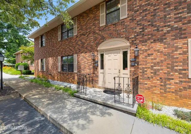 Homes for sale in Knoxville, TN | 810 Highland Dr #501, Knoxville, TN 37912 | MLS# 1346339