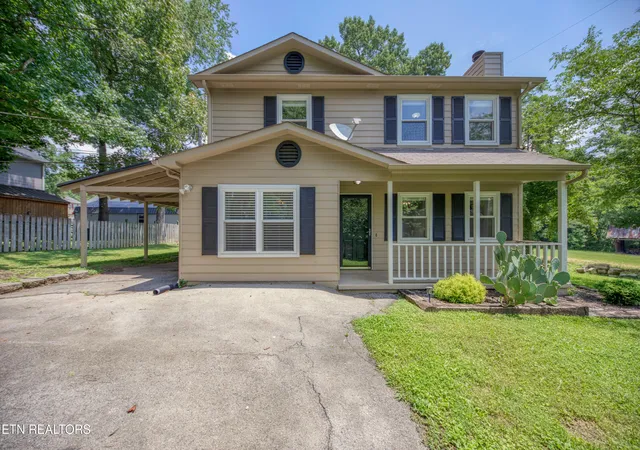 Photo 1 of Sale Pending at 6012 Woodbark Tr, Knoxville, TN 37921 | MLS# 1346751 | Listing updated on 2026-08-30