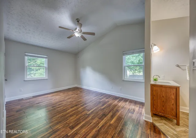 Photo 3 of Sale Pending at 6012 Woodbark Tr, Knoxville, TN 37921 | MLS# 1346751 | Listing updated on 2026-08-30
