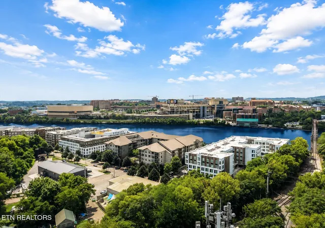 43rd image of 445 W Blount Ave #308, Knoxville, TN 37920 | MLS# 1346359