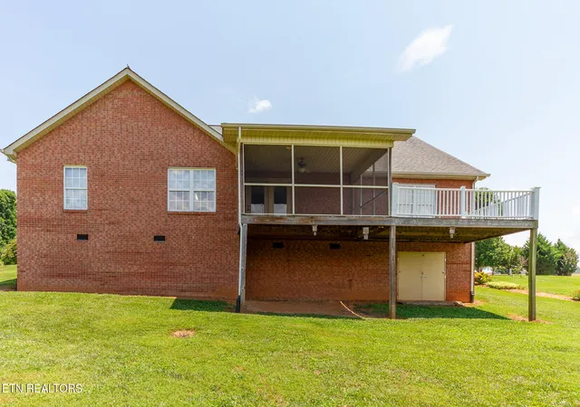Photo 4 of Sale Pending at 602 Yellow Rose Ln, Maryville, TN 37803 | MLS# 1346387 | Listing updated on 2026-08-30