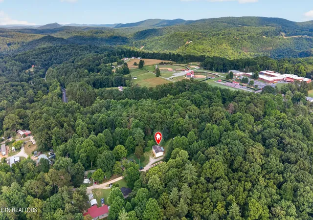 Homes for sale in Oakdale, TN | 137 Morrison Subdivision Rd, Oakdale, TN 37829 | MLS# 1346351