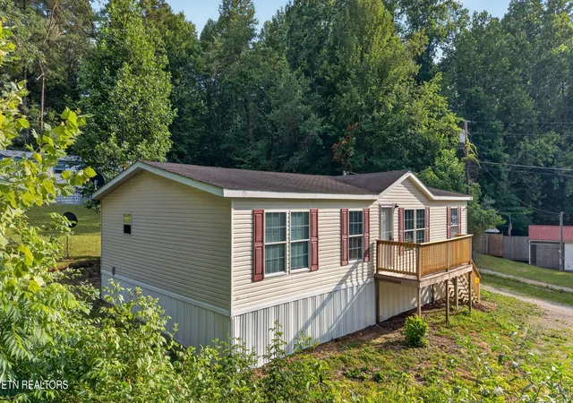 Photo 3 of Single family home for sale at 137 Morrison Subdivision Rd, Oakdale, TN 37829 | MLS# 1346351 | Listing updated on 2026-09-18