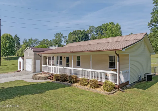 Homes for sale in Spring City, TN | 446 Upper Clear Creek Rd, Spring City, TN 37381 | MLS# 1346933