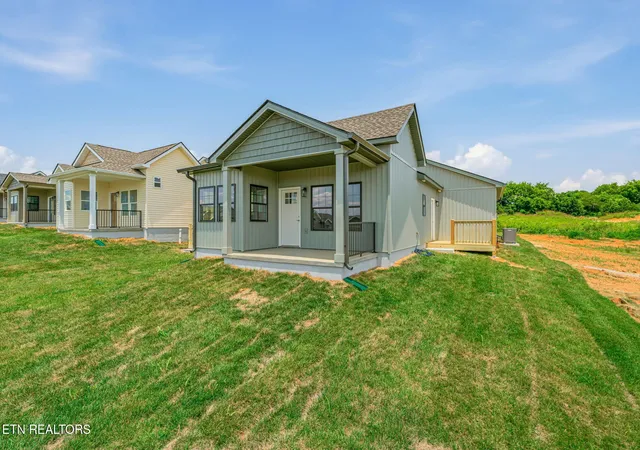 2nd image of 1034 Wentford Ave, Sweetwater, TN 37874 | MLS# 1346463