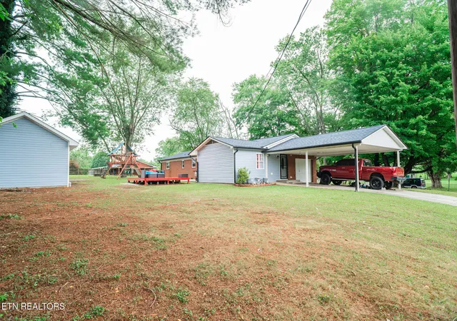 Photo 3 of Single family home for sale at 4340 Felty Dr, Knoxville, TN 37918 | MLS# 1346361 | Listing updated on 2026-08-14