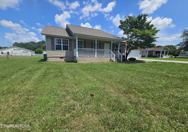 3rd image of 1017 Meek St, Madisonville, TN 37354 | MLS# 1346425