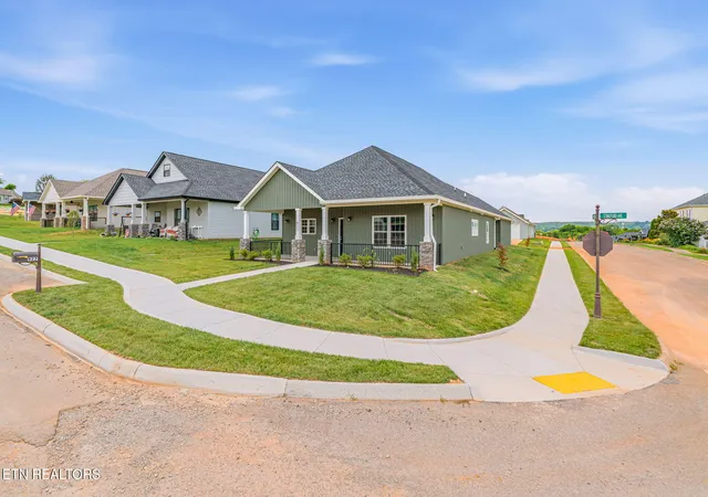 51st image of 927 Stratford Ave, Sweetwater, TN 37874 | MLS# 1347818