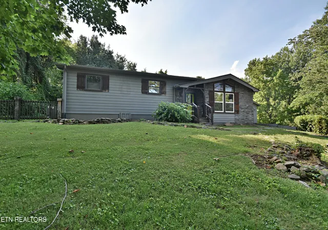 Homes for sale in Seymour, TN | 309 Perry Ln, Seymour, TN 37865 | MLS# 1346396