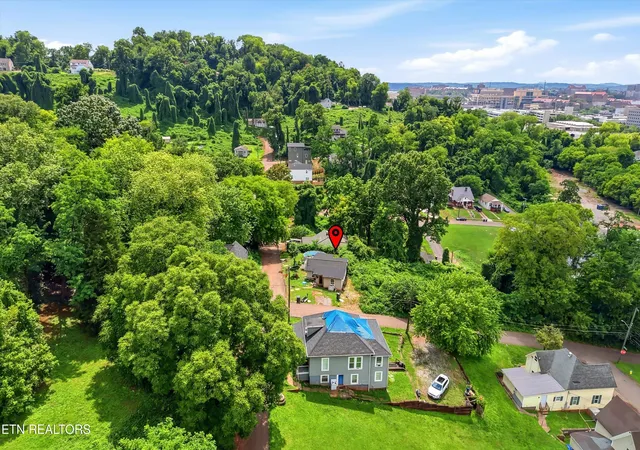 Homes for sale in Knoxville, TN | 2311 Jones St, Knoxville, TN 37920 | MLS# 1346483