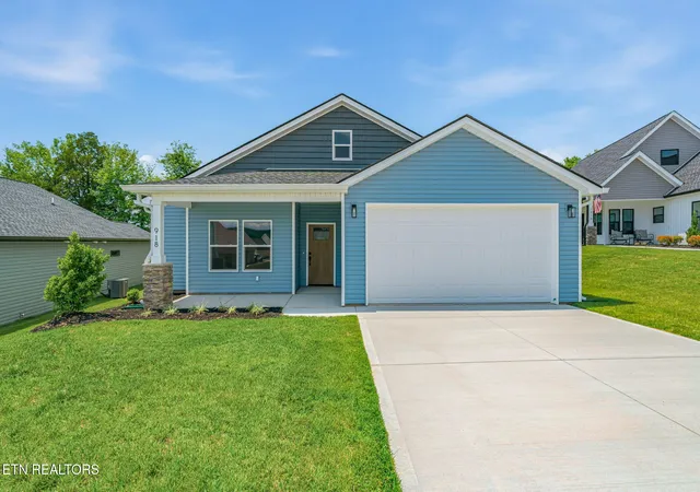 1st image of 918 Stratford Ave, Sweetwater, TN 37874 | MLS# 1346827