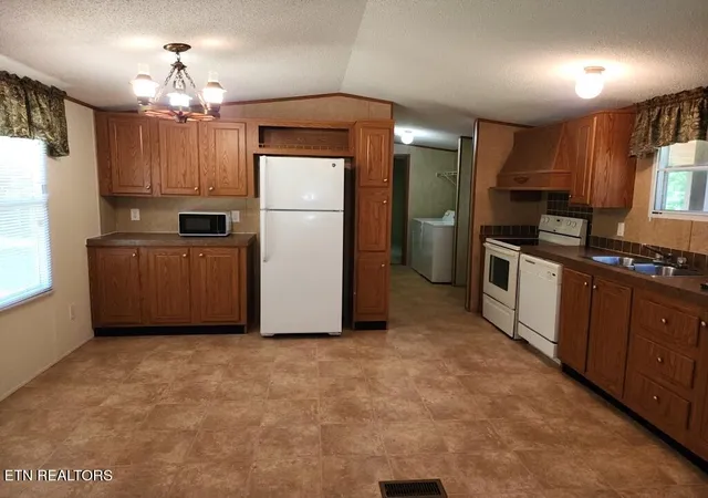 Homes for sale in Jamestown, TN | 2780 Leatherwood Ford Rd, Jamestown, TN 38556 | MLS# 1346453