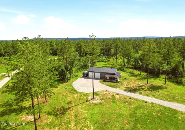 Homes for sale in Sunbright, TN | 139 Boone Ln, Sunbright, TN 37872 | MLS# 1346448