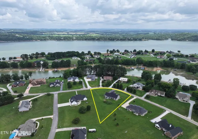 Homes for sale in Dandridge, TN | 118 Big Oak Dr, Dandridge, TN 37725 | MLS# 1346452
