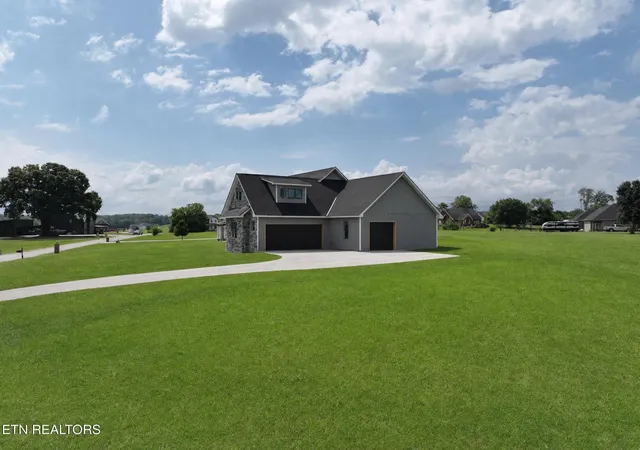 Homes for sale in Dandridge, TN | 118 Big Oak Dr, Dandridge, TN 37725 | MLS# 1346452