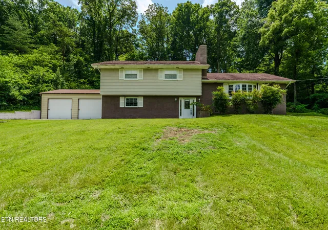 Photo 1 of Single family home for sale at 6904 Millertown Pike, Knoxville, TN 37924 | MLS# 1346672 | Listing updated on 2026-10-26