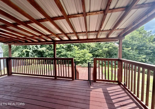 Homes for sale in Tazewell, TN | 618 Essary Rd, Tazewell, TN 37879 | MLS# 1346447