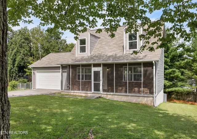 Photo 2 of Single family home for sale at 4541 Kinlock Ln, Knoxville, TN 37921 | MLS# 1346460 | Listing updated on 2026-09-09
