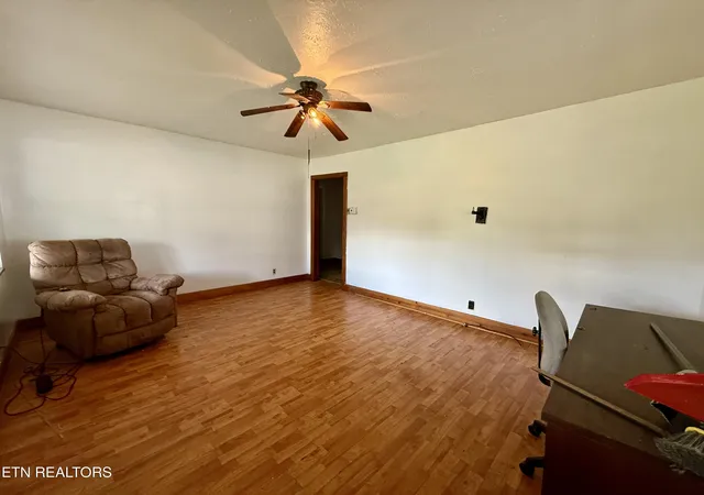 4th image of 419 Carlock Ave, Harriman, TN 37748 | MLS# 1346653