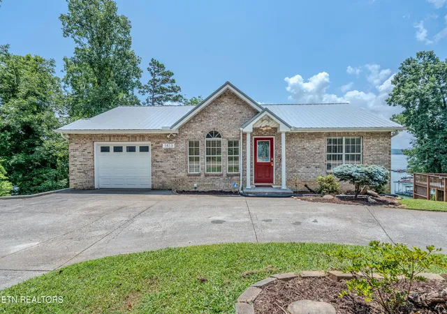 Homes for sale in Dandridge, TN | 1413 Hwy 139, Dandridge, TN 37725 | MLS# 1346967