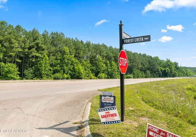 Homes for sale in Oak Ridge, TN | 113 Cherry Oak Dr, Oak Ridge, TN 37830 | MLS# 1346484