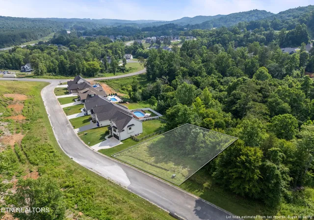 Homes for sale in Oak Ridge, TN | 113 Cherry Oak Dr, Oak Ridge, TN 37830 | MLS# 1346484