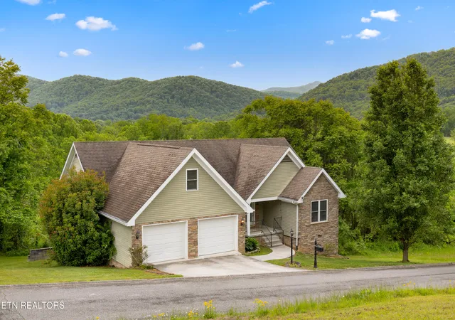 2nd image of 212 Poppy Hill Ln, La Follette, TN 37766 | MLS# 1346509