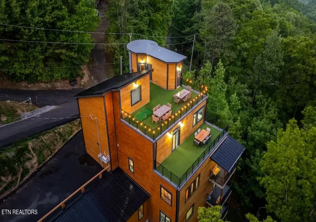 2nd image of 1257 Bavarian Wy, Gatlinburg, TN 37738 | MLS# 1347015