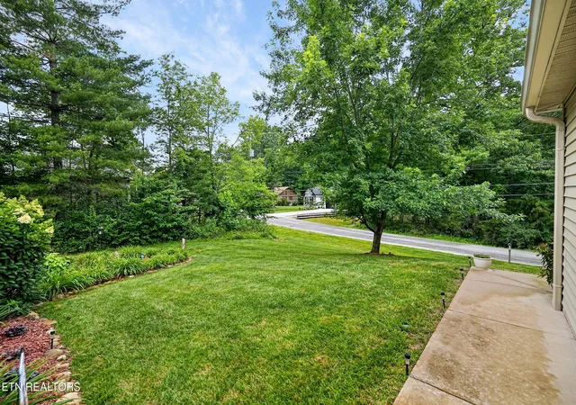 Photo 3 of Single family home for sale at 144 Windsor Rd, Crossville, TN 38558 | MLS# 1346655 | Listing updated on 2026-09-24