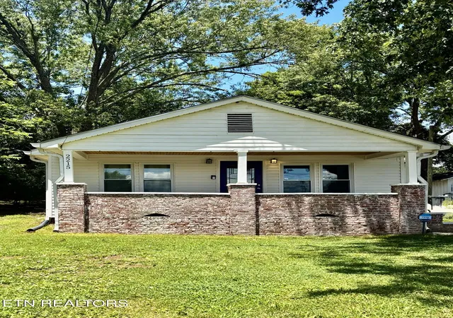 Homes for sale in Morristown, TN | 2215 Morningside Dr, Morristown, TN 37814 | MLS# 1346523