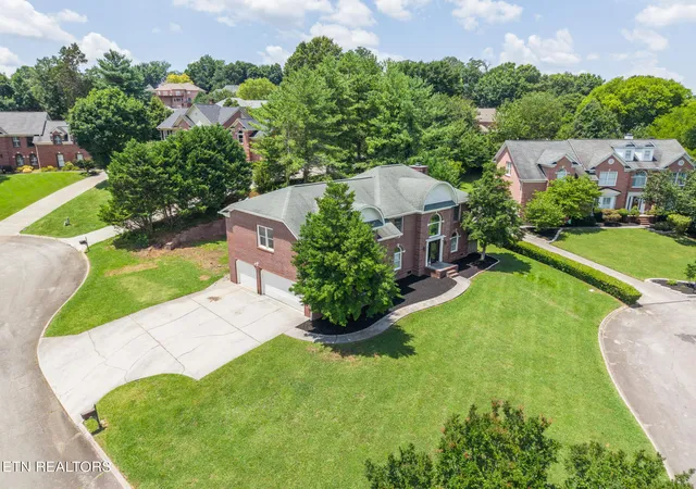 Homes for sale in Knoxville, TN | 1811 Swinford Ct, Knoxville, TN 37922 | MLS# 1346792