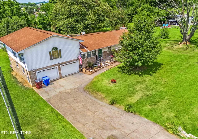 1st image of 958 W Hunt Rd, Alcoa, TN 37701 | MLS# 1346657