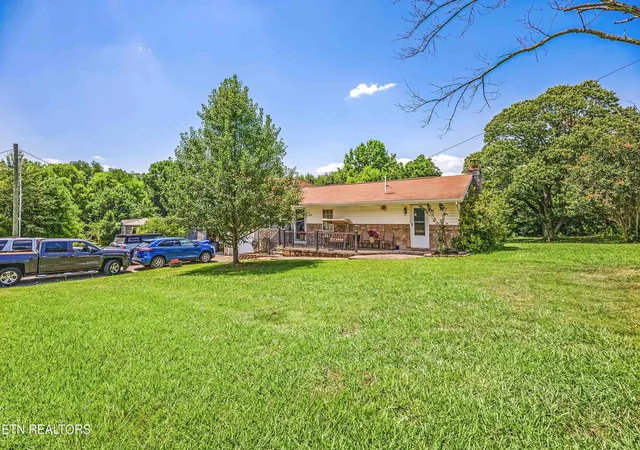 3rd image of 958 W Hunt Rd, Alcoa, TN 37701 | MLS# 1346657