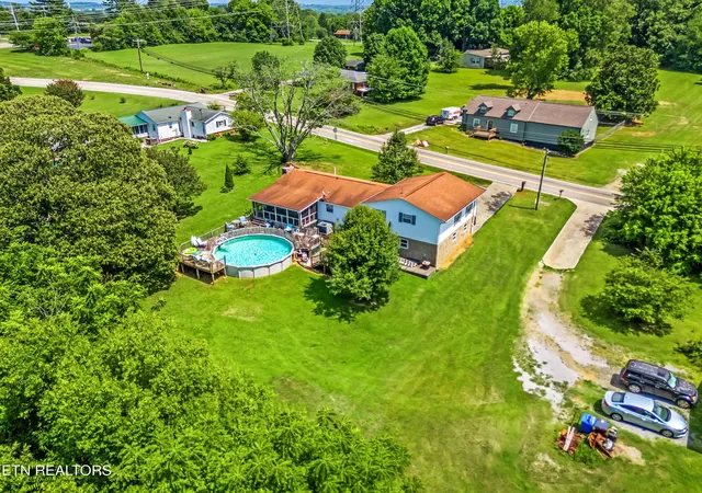 47th image of 958 W Hunt Rd, Alcoa, TN 37701 | MLS# 1346657