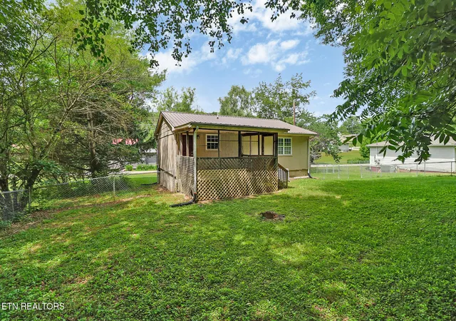 Photo 3 of Single family home for sale at 106 Willow Crk Rd, Wartburg, TN 37887 | MLS# 1346542 | Listing updated on 2026-10-08